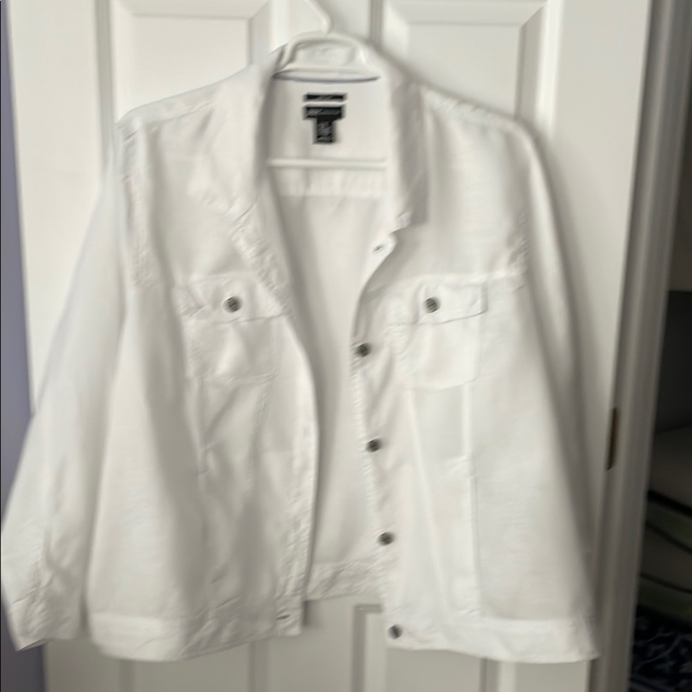 Jones New York White Linen Jacket Classic Design
